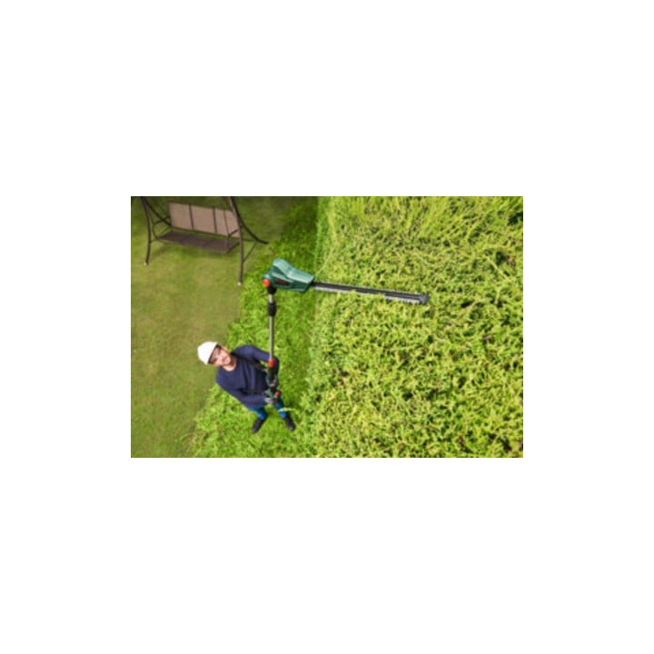 Taille-haie télescopique à batterie Bosch UniversalHedgePole 18 avec 1 x batterie PBA 18V 2,5 Ah