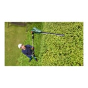 Taille-haie télescopique sans fil de Bosch UniversalHedgePole 18-2