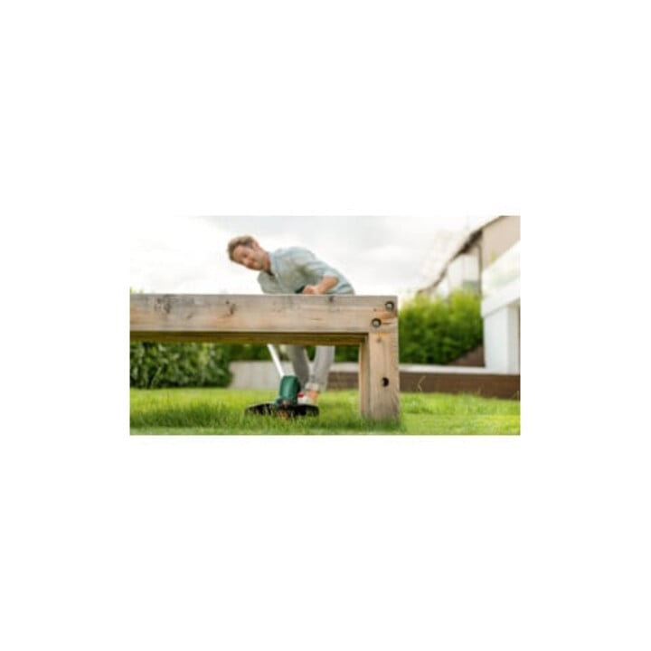 Taille-herbes sans fil Bosch UniversalGrassCut 18V-260