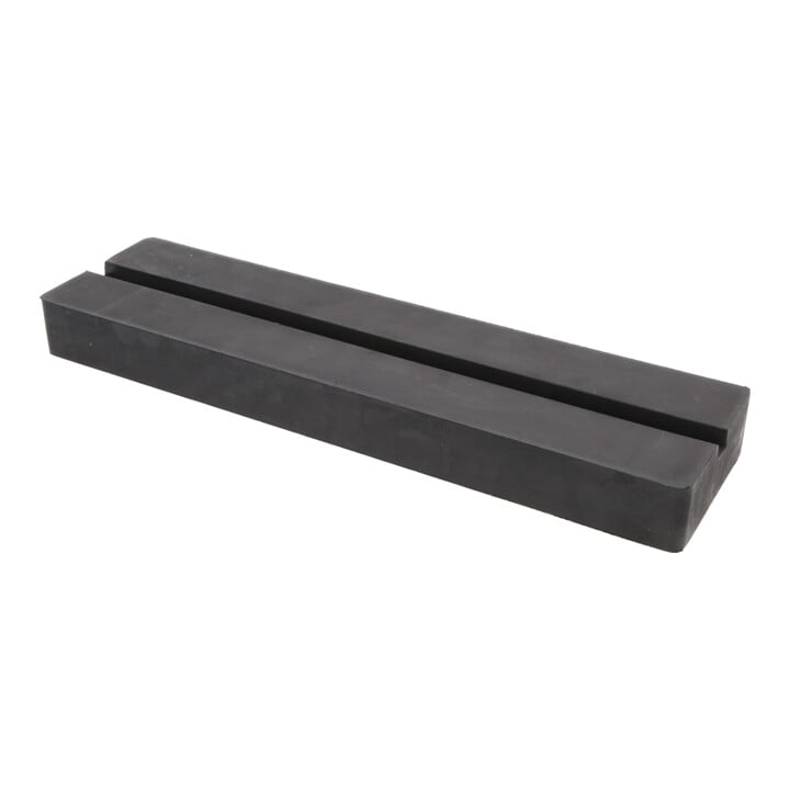 Tapis en caoutchouc 09 avec rainure pour ponts élévateurs KS Tools 373 x 100 x 35 mm