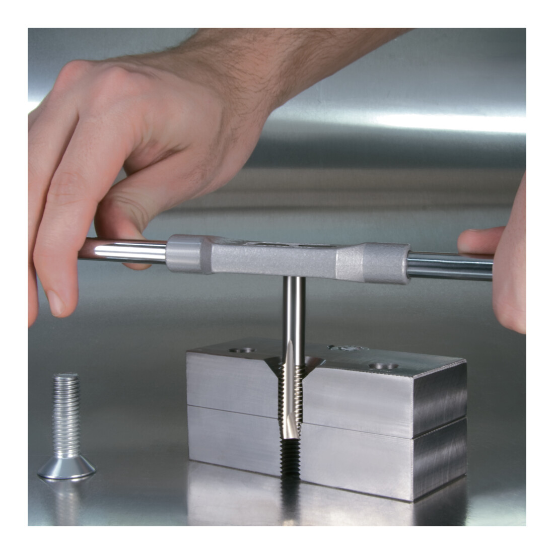 Tarauds main M DIN 352 HSS rectifiée M 2