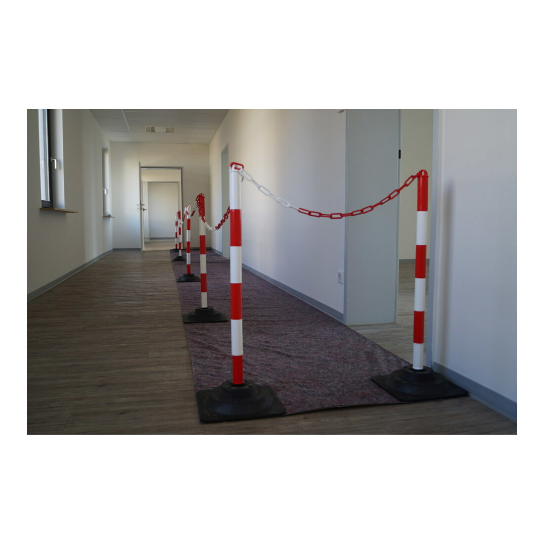TEMKA Set de poteaux chaîne EcoMax avec chaîne de 10 m 3x rouge/blanc, 3x blanc/rouge, 6x