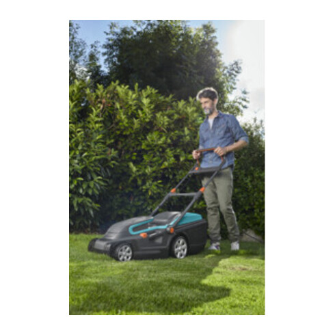 Tondeuse à gazon électrique PowerMax 1800/42 GARDENA