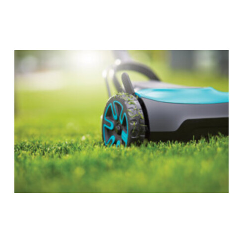 Tondeuse à gazon sans fil HandyMower 22/18V P4A GARDENA Set Ready-To-Use