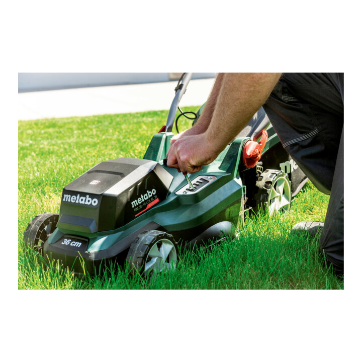 Tondeuse sans fil Metabo RM 36-18 LTX BL 36 (601716650); carton; 18V 2x5.2Ah Li-Power + ASC 55
