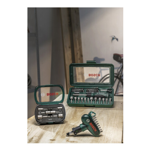 Tournevis à cliquet compact avec 9 embouts de vissage