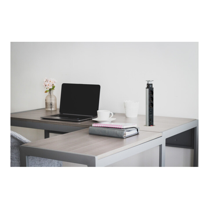 Tower Power USB-oplader en LAN-desktopstekkerdoos 3-voudig 2xLAN-RJ45, 2xUSB, 2m H05VV-F 3G1.5 zilver/zwart