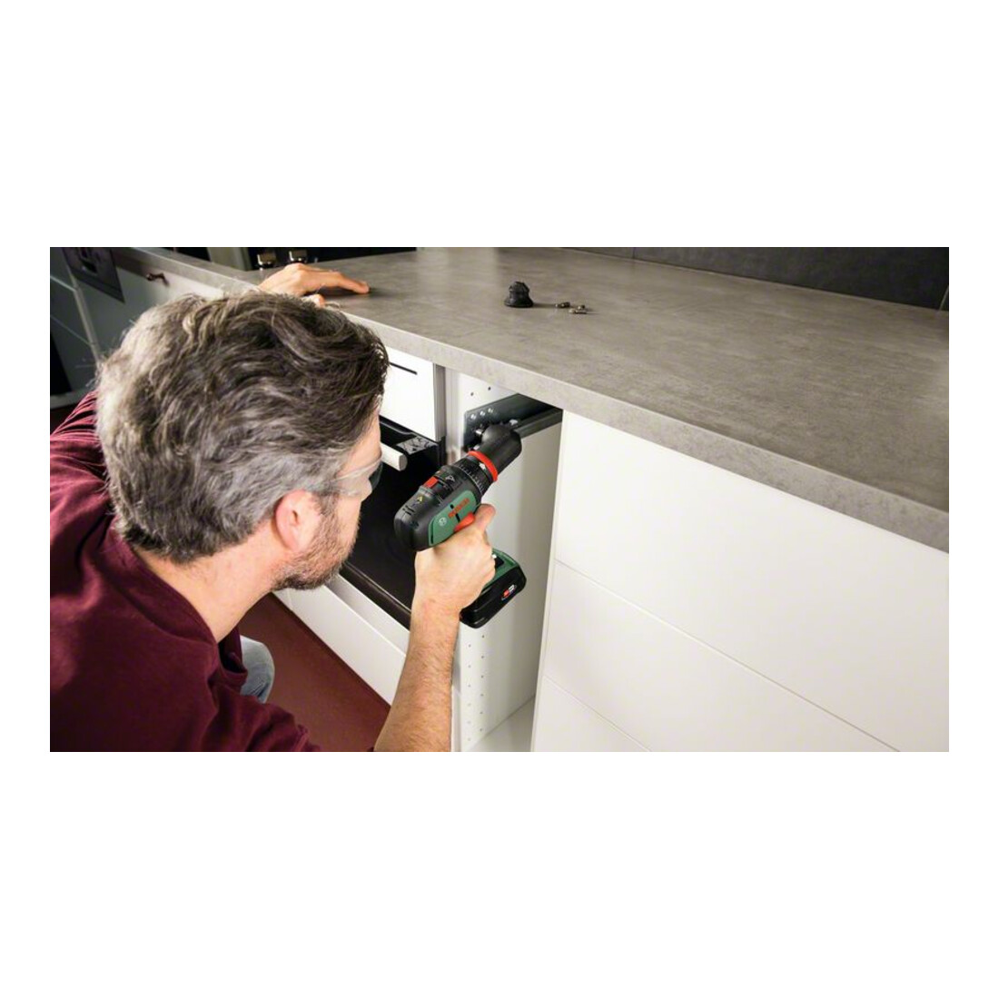 Bosch Trapano a batteria a 2 velocità AdvancedDrill 18, 1 batteria, attacco angolare/eccentrico
