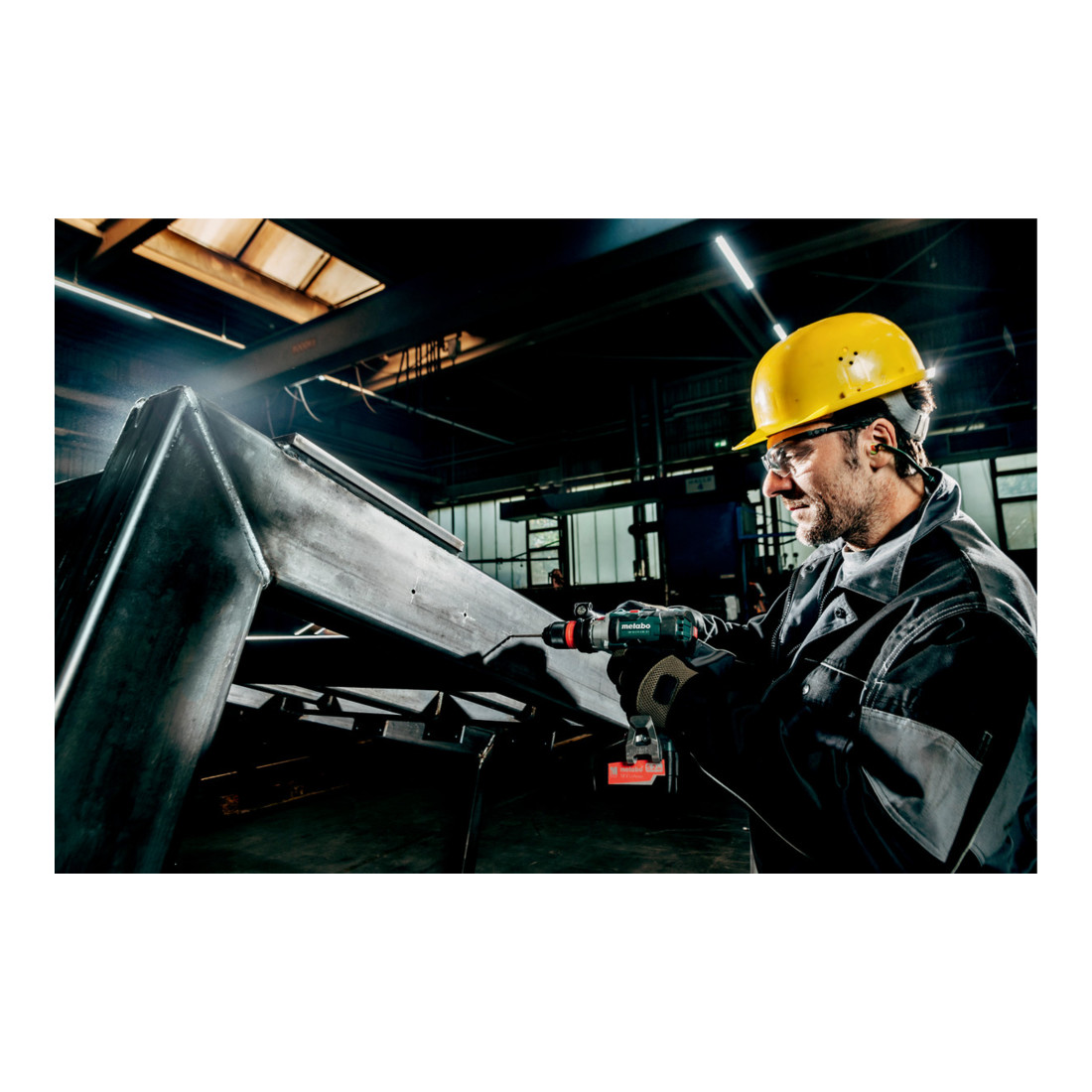 Metabo Trapano avvitatore a percussione a batteria con 3 velocità SB 18 LTX-3 BL Q IX 145 L
