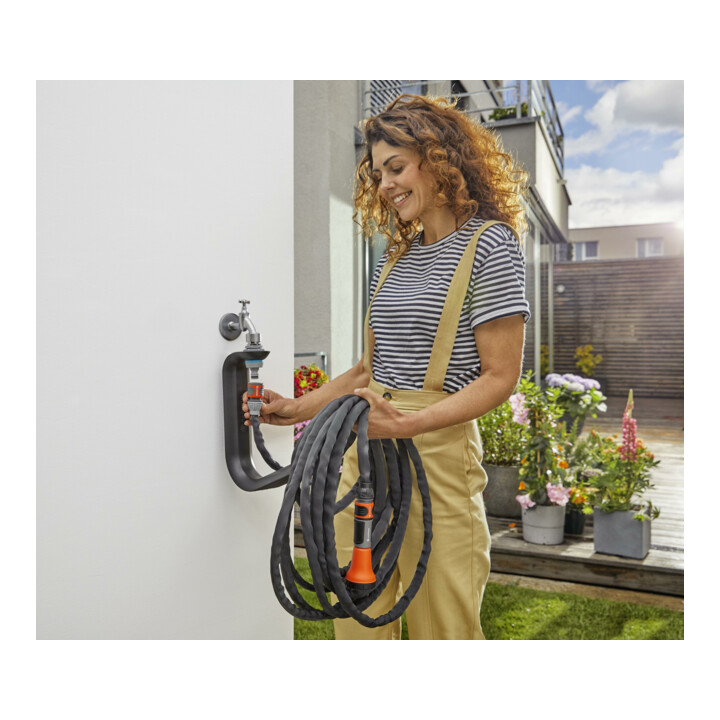 Tuyau textile Liano GARDENA Set de 15 m + support de tuyau TapFix