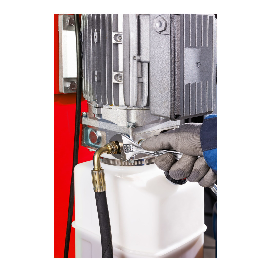 VIGOR Clé à molette réglable 0–24 mm V6048