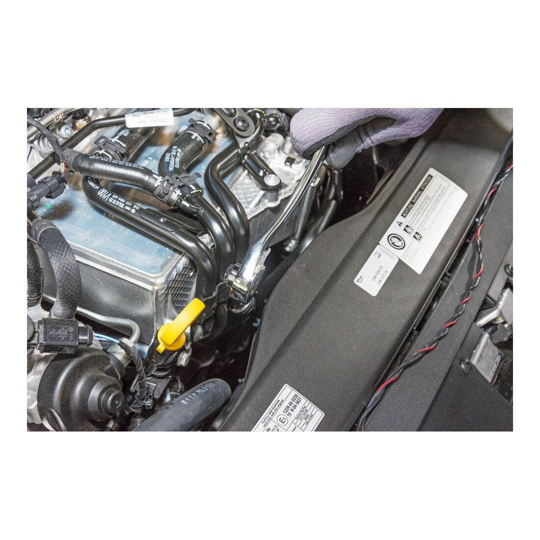 VIGOR Set di chiavi a bussola quadro interno di manovra 10 = 3/8", esecuzione superpiatta V6202, 18pz.