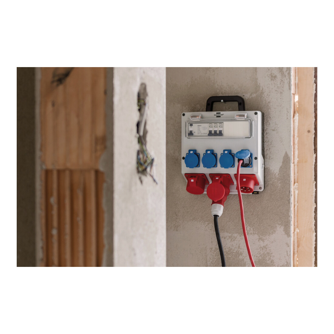 Wandverteiler IP44, 3x LS 230V/16 A, 1xFI 40 A 4-polig 30mA