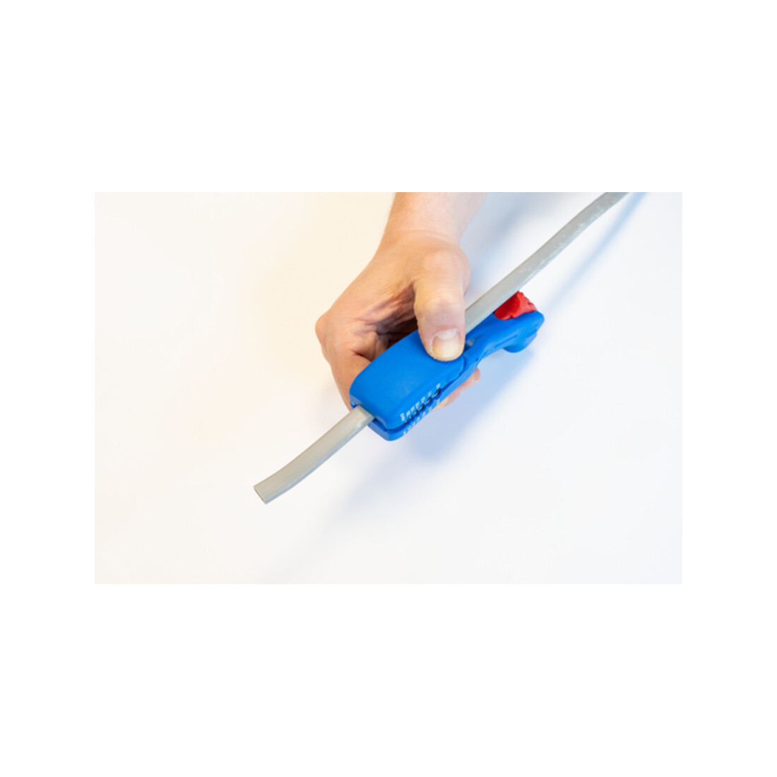 WEICON Flach- und Rundkabelmesser, für alle gängigen Flachkabel bis zu einer Breite von 18 mm und allen gängigen Rundkabel im Durchmesser von 6-13 mm, 1 Stück