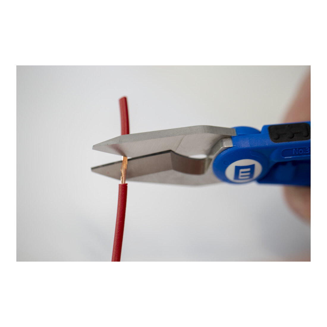 WEICON Kabelschere No. 35, mit 2-Komponenten Griff für mehr Sicherheit inkl. Abisolier- und Crimpfunktion