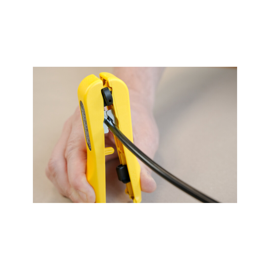 WEICON Mini-Solar 10/16 mm², zum Entmanteln und Abisolieren gängiger Photovoltaik-Kabel mit einem Querschnitt von 10& 16 mm²