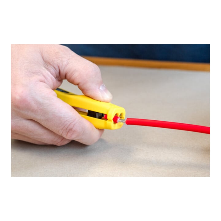 WEICON Mini-Solar 4/6 mm², zum Entmanteln und Abisolieren gängiger Photovoltaik-Kabel mit einem Querschnitt von 4& 6 mm²