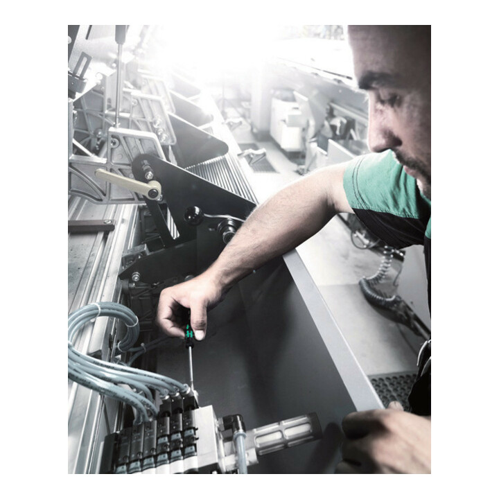 Wera 2069 Kraftform Micro Dopschroevendraaier