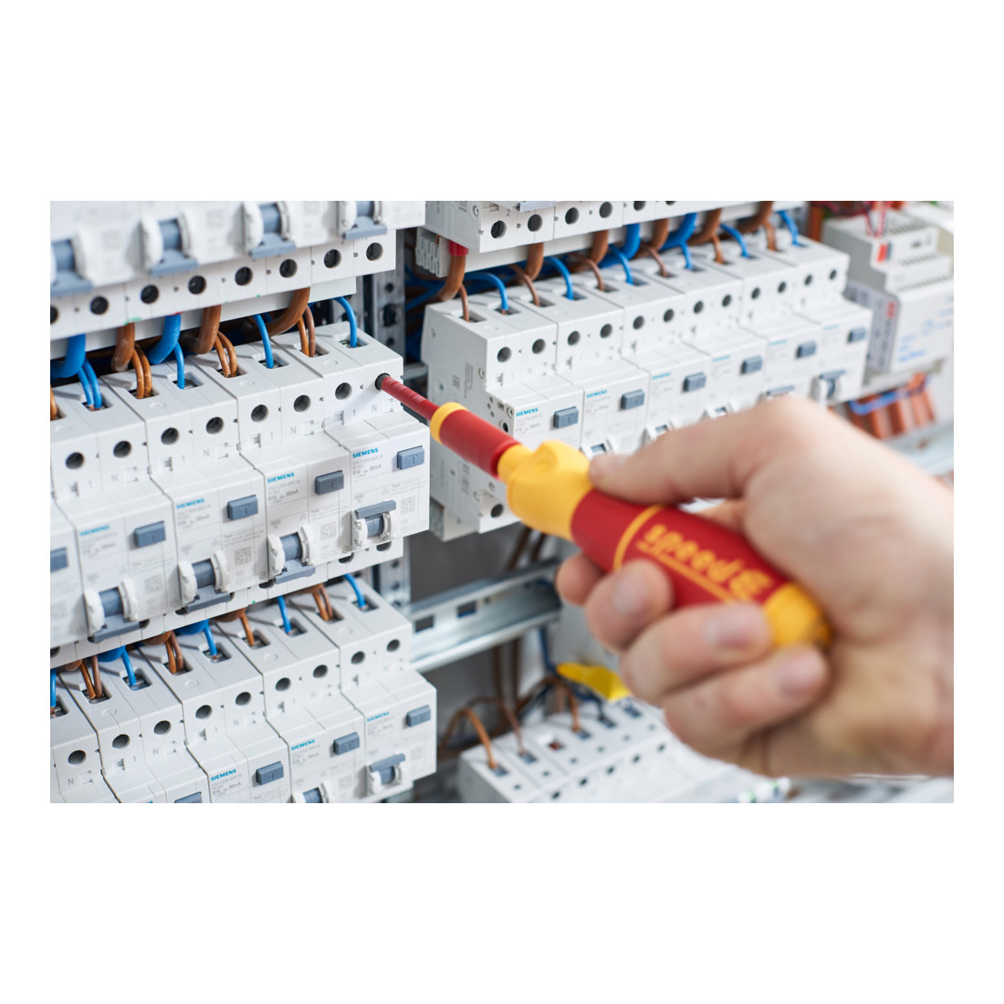 Wiha e-screwdriver starter set speedE® I electric 4pz. con slimBit, batteria e caricatore USB