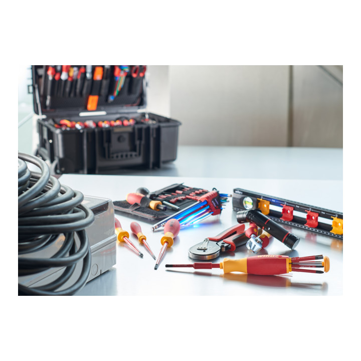 Wiha kit d'outils pour électricien Competence XXL II mixte 122 pièces dans une valise Edition Anniversaire