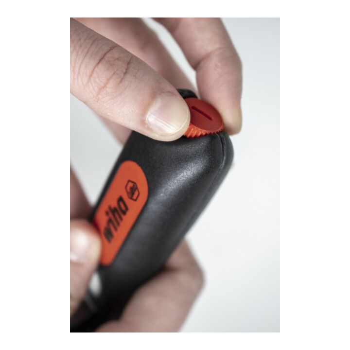 Wiha multitool voor het strippen van ronde kabels