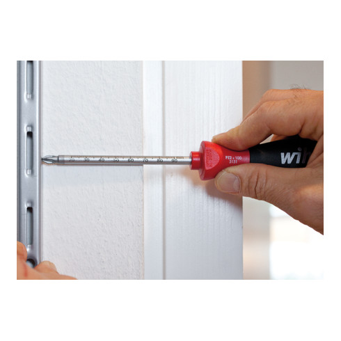 Wiha SoftFinish® kruiskopschroevendraaier met ronde kling en gelaserde mm-schaal PH2 x 100 mm