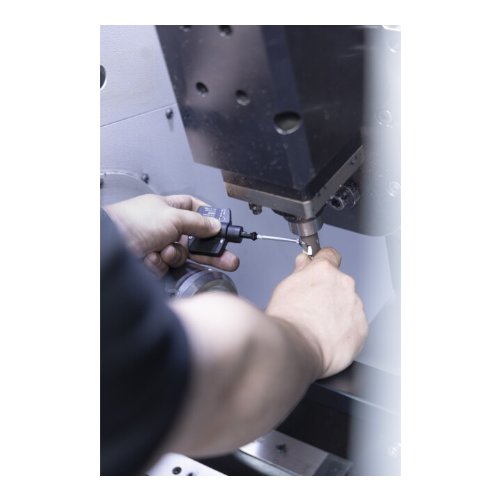 Wiha Tournevis dynamométrique avec poignée clé easyTorque Key, limite de couple préréglée fixe 3,0 Nm (47026)