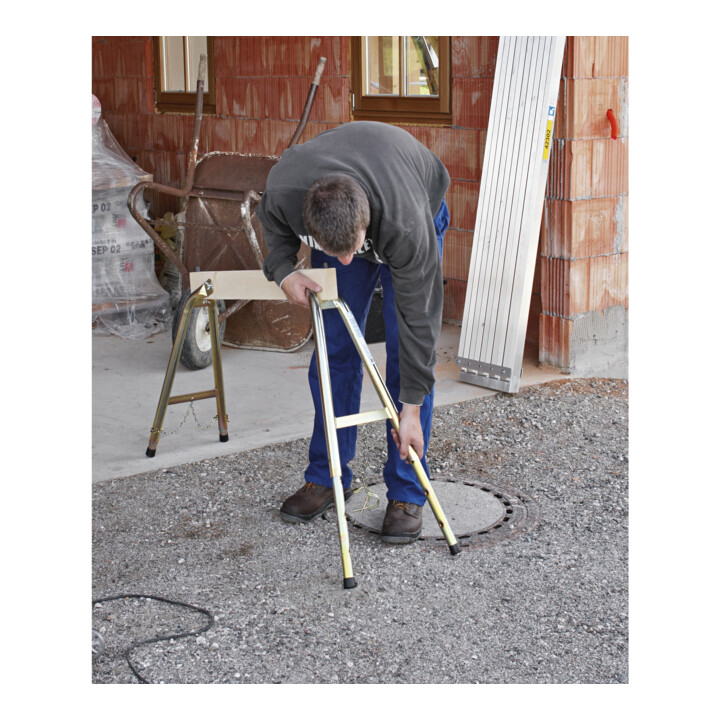 ZARGES Chevalet de travail pliable H.600-900mm, réglage 100mm, L.800mm, 6kg