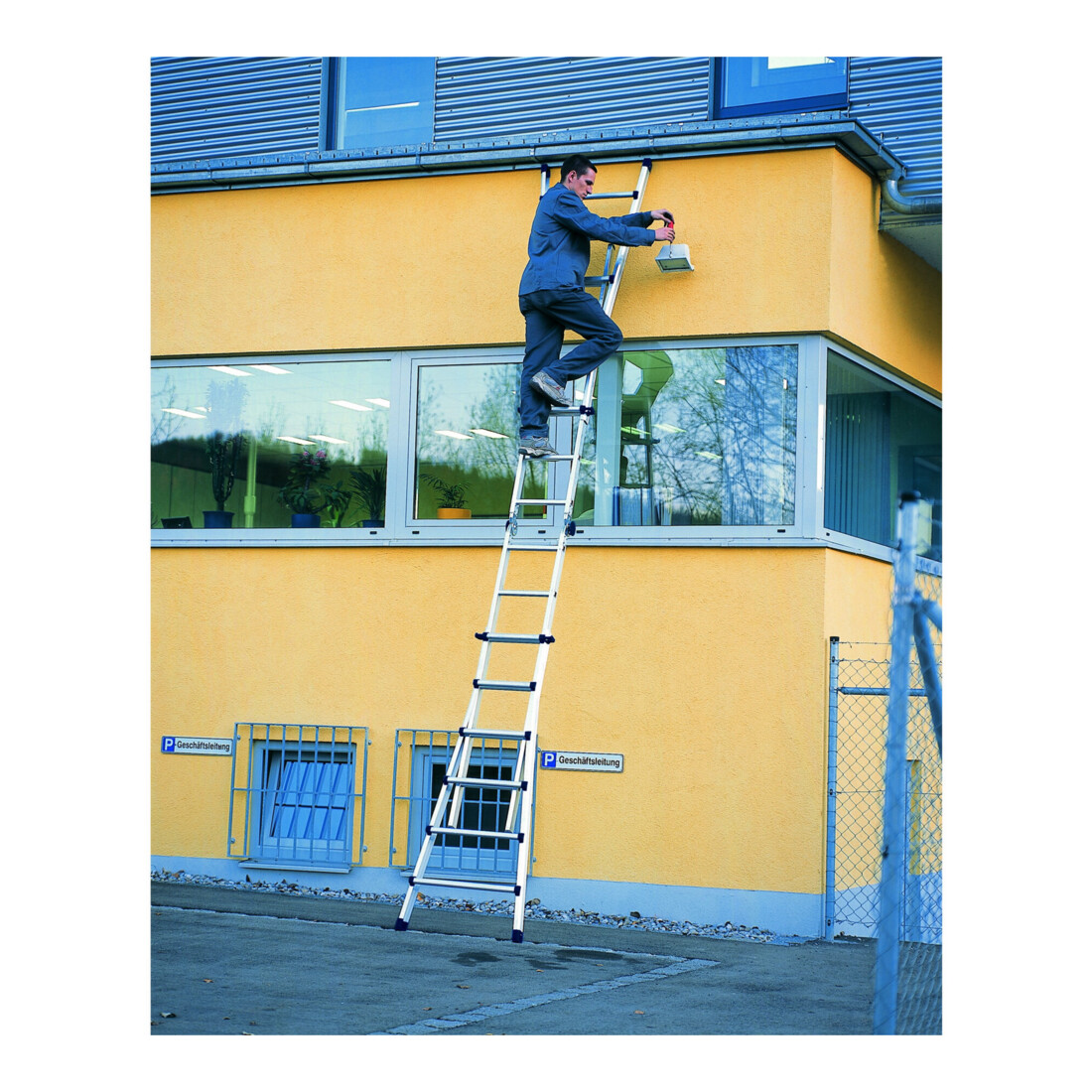 ZARGES Variomax V - LM-Teleskop-Leiter 4 x 3 Sprossen