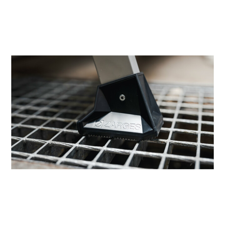 Zarges XLstep P - Podest breit 2 x 4 Stufen